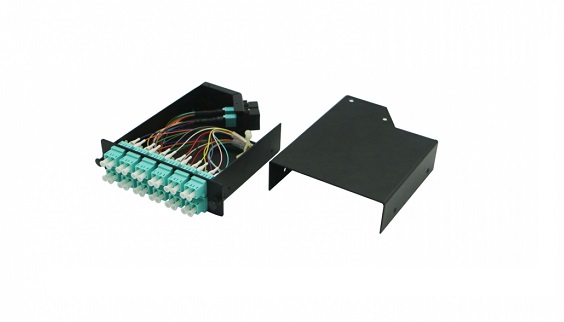 24 LC to 2 MTP/MPO 10G/40G Multimode MTP/MPO Cassette